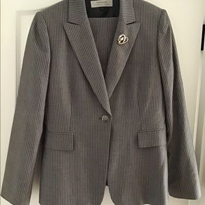 Three piece women’s career pant suit